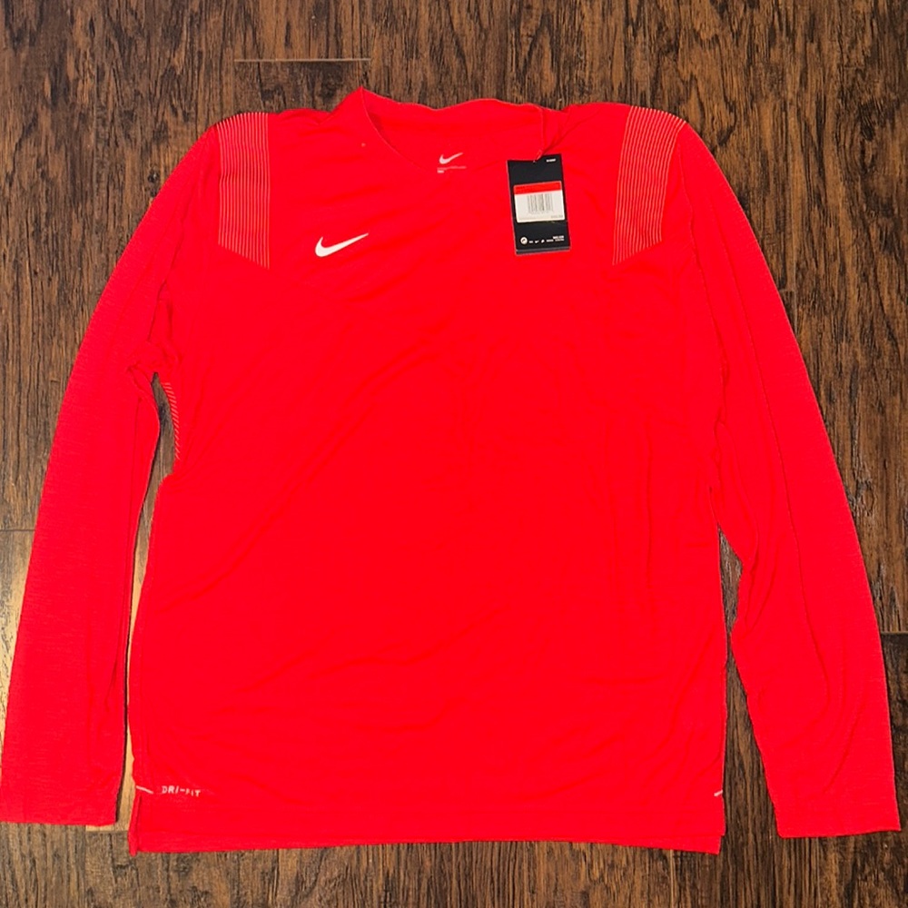 Nike long sleeve shirt